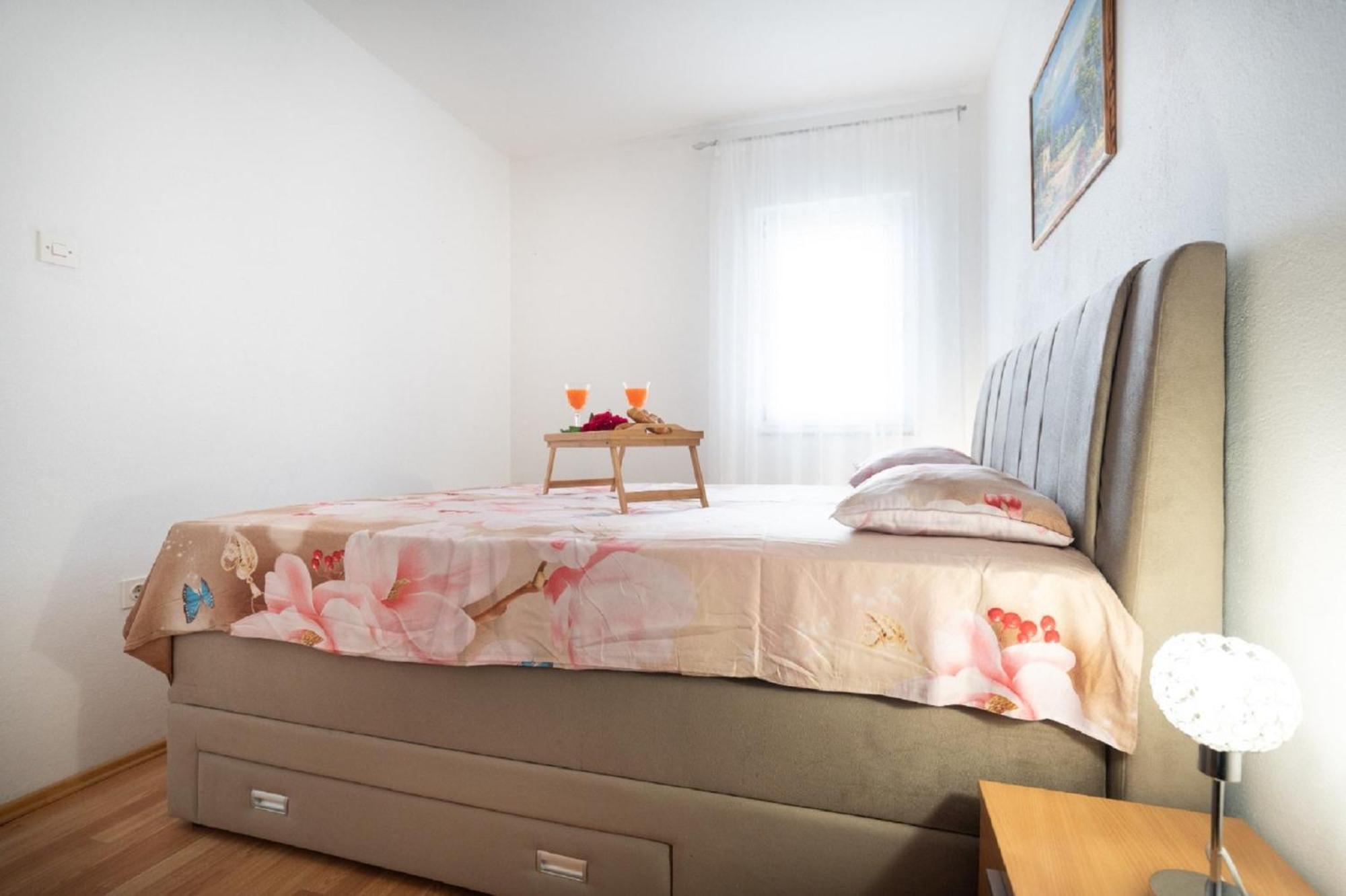 Apartments Milic Gornji Karin Exterior foto